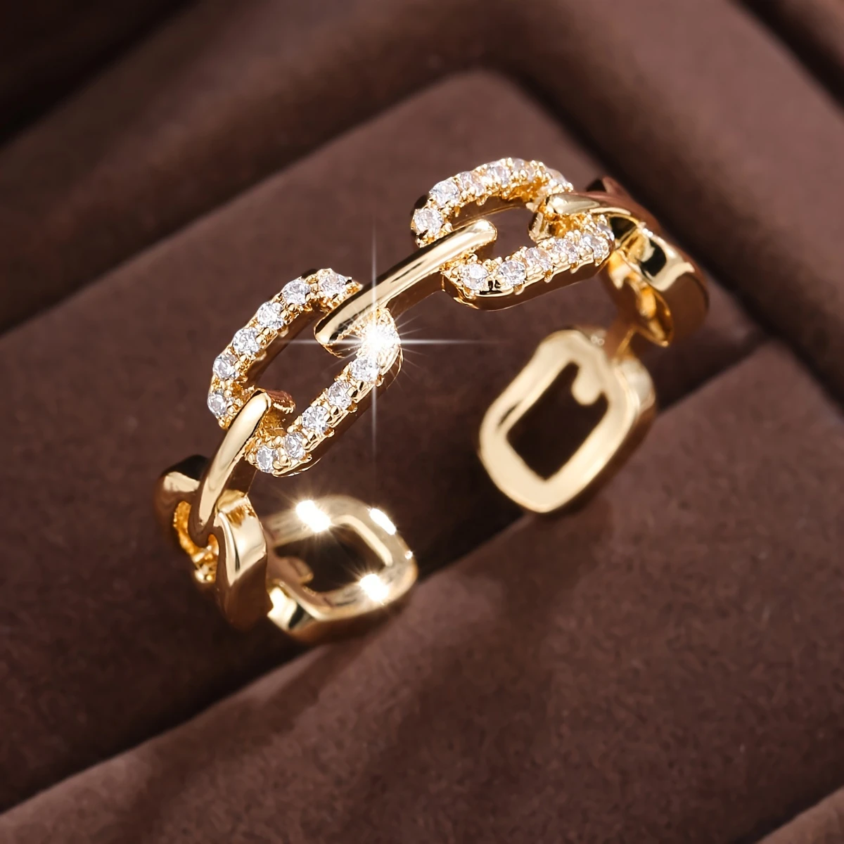 Bague en Or “Chaîne Radiante”