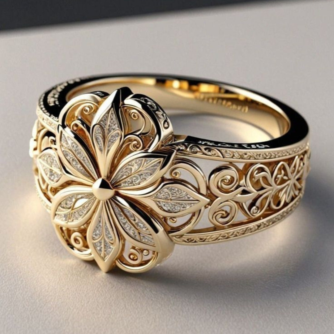 Bague dorée avec zircons floraux