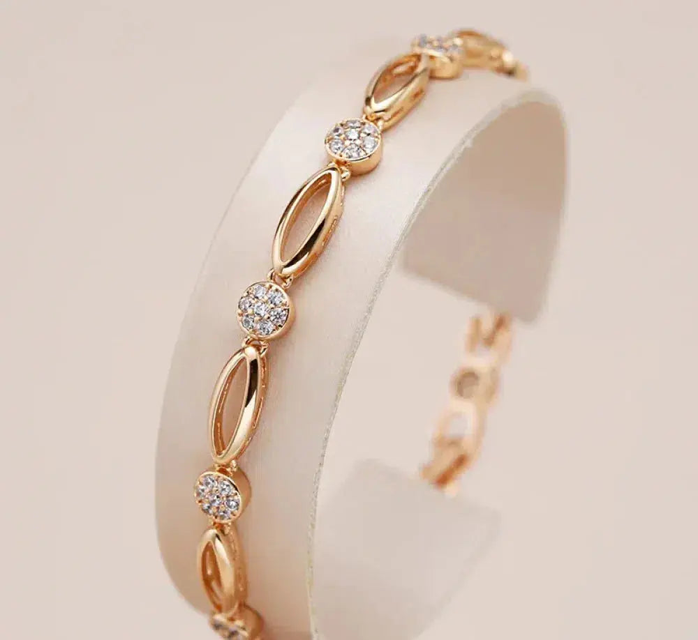 Bracelet élégant en or avec zirconia