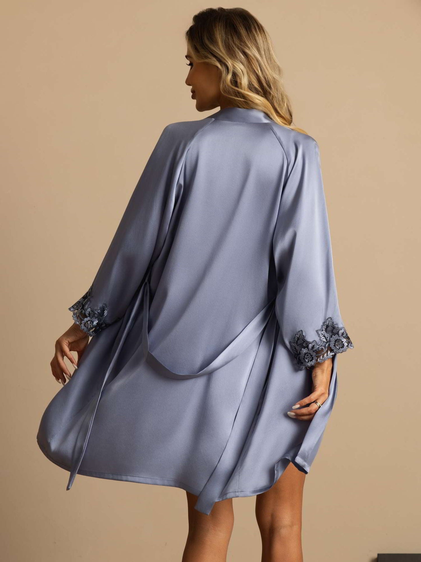 Élégant Peignoir Et Ensemble Camisole En Soie Pure Avec Bordure En Dentelle 3 Pièces
