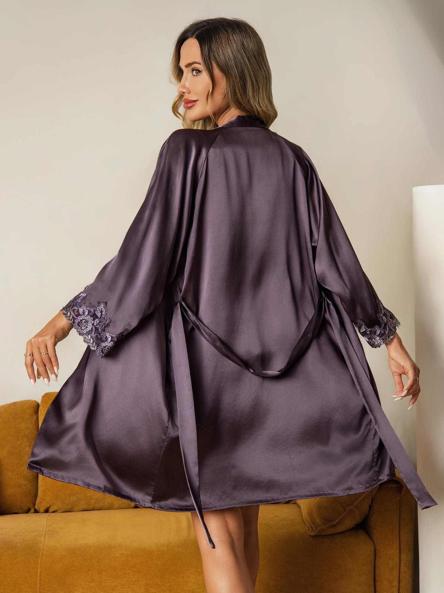 Élégant Peignoir Et Ensemble Camisole En Soie Pure Avec Bordure En Dentelle 3 Pièces