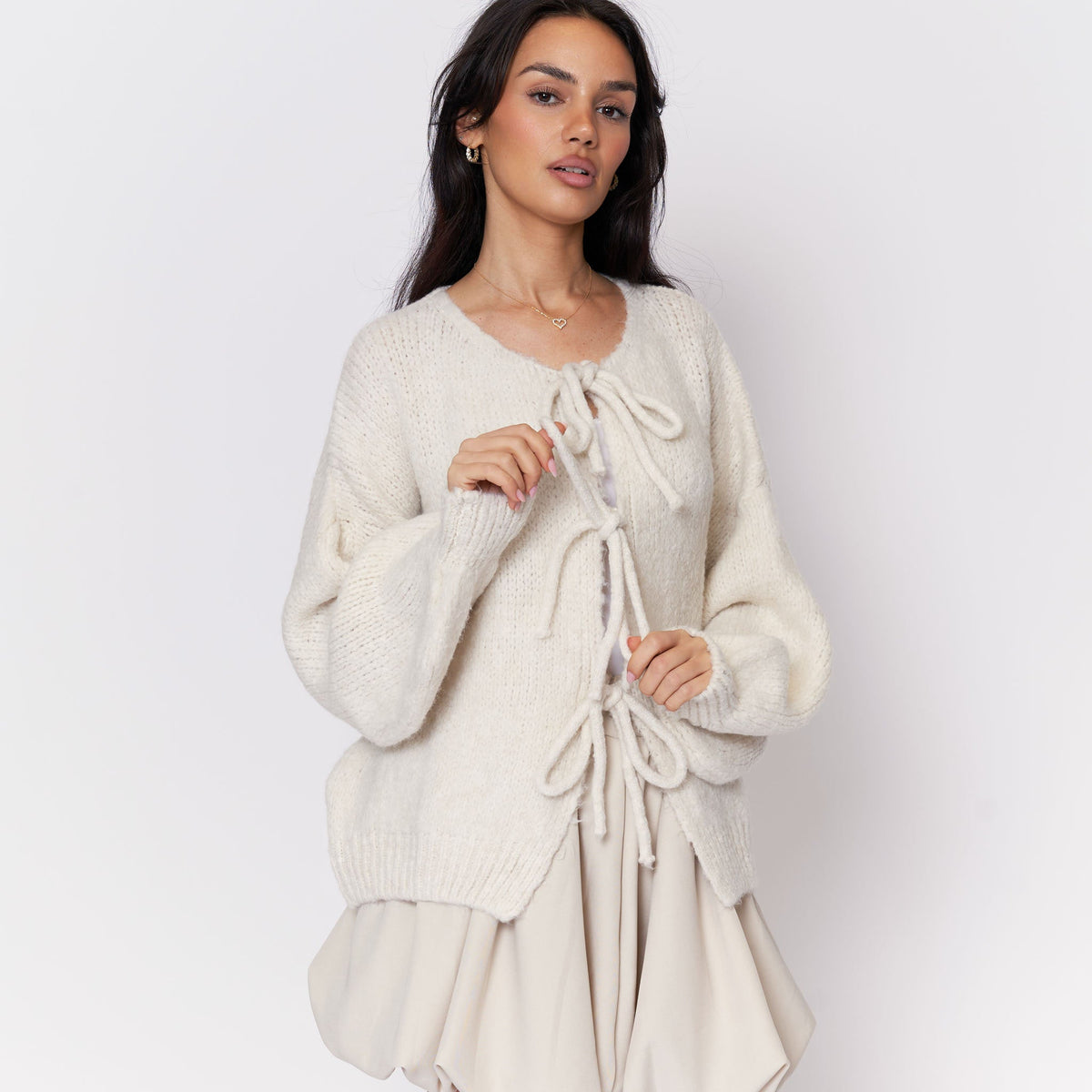 Cárdigan oversize con lazos