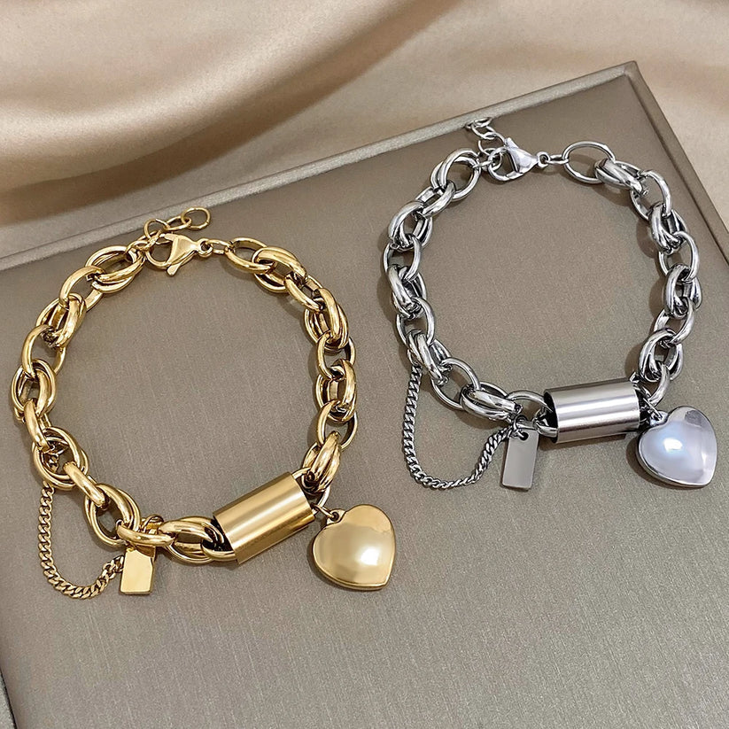 Bracelet épais en cœur en or