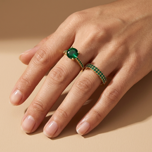 Dúo de Anillos Esmeralda Dorado