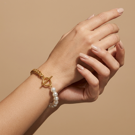 Pulsera Elegante Perlas Dorado