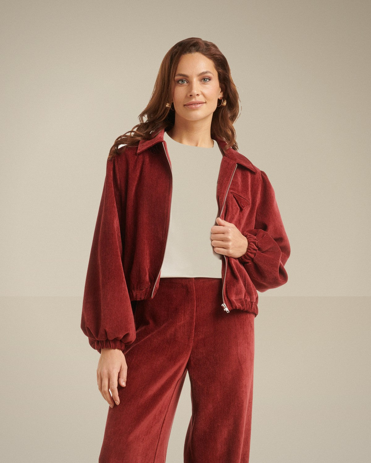 Cazadora Bomber de Terciopelo Burdeos – victoriamode