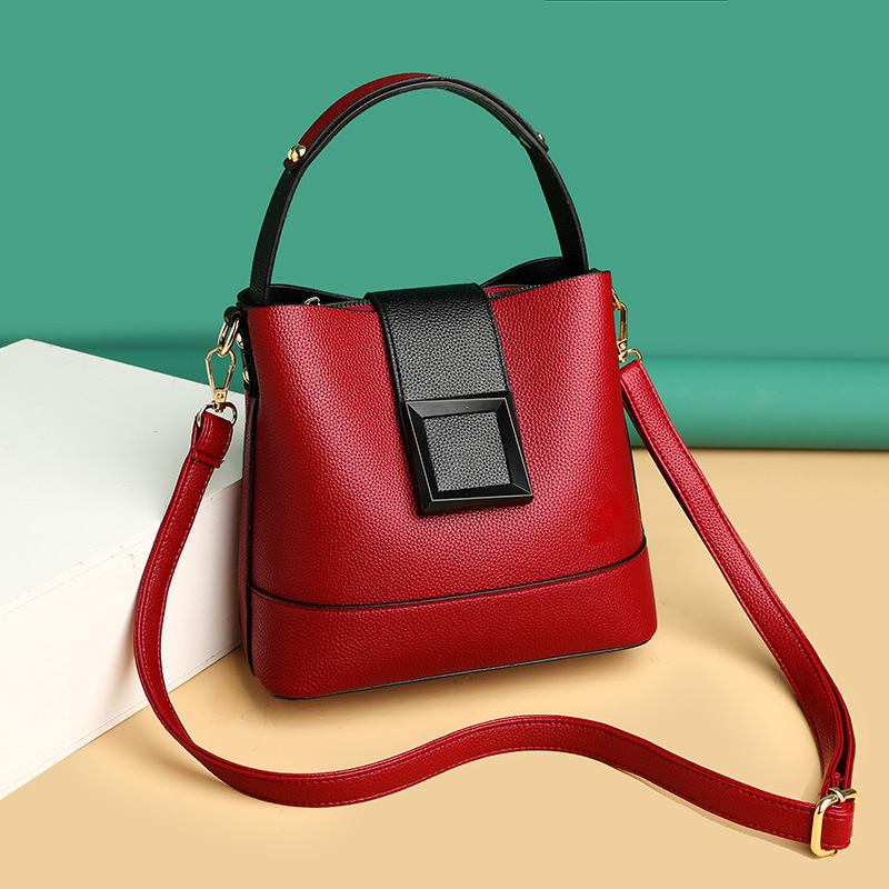 Bolso Bandolera Tipo Cubo
