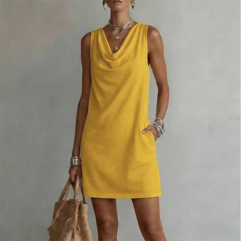 👗 ¡OFERTA LIMITADA: 50 % DE DESCUENTO! 💥 Vestido entallado con cuello barco – Sin mangas, con bolsillos laterales, muy versátil ✨