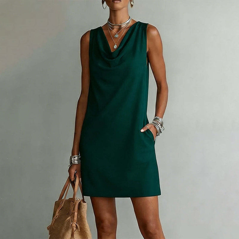 👗 ¡OFERTA LIMITADA: 50 % DE DESCUENTO! 💥 Vestido entallado con cuello barco – Sin mangas, con bolsillos laterales, muy versátil ✨